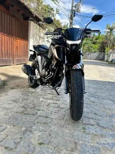 Fz25 2024 baixo km