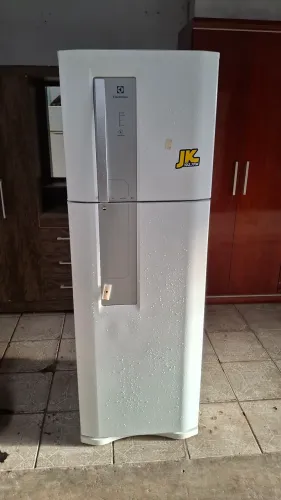 GELADEIRA ELECTROLUX DUPLEX FROST FREE FALTANDO APENAS O PUXADOR