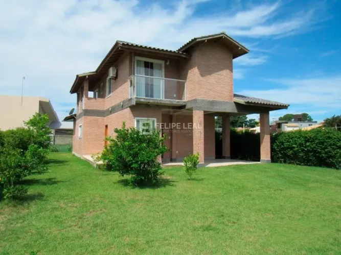 Casa em Condominio em São João do Rio Vermelho - Florianópolis, SC
