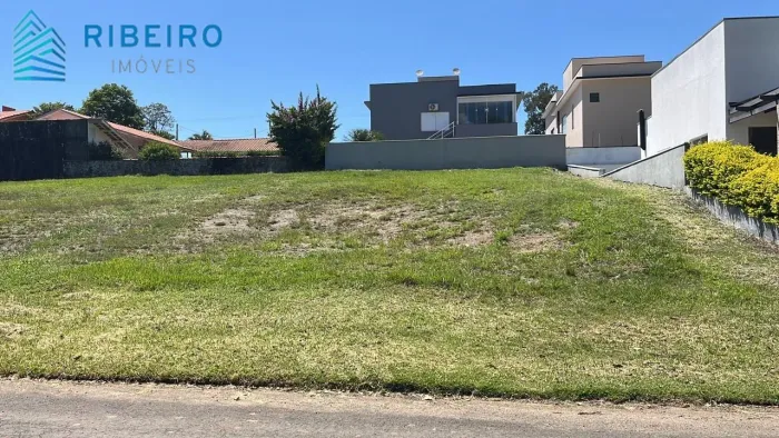 Vendo terreno no asfalto área nobre Ninho Verde 1 - 900mts ESCRITURADO