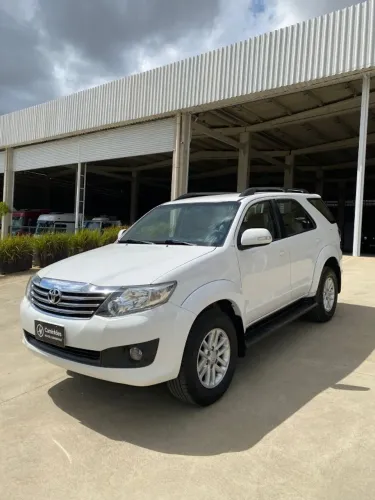 Toyota Hilux SW4 SR 4X2 2.7/ 2.7 Flex 16V Aut. 2015