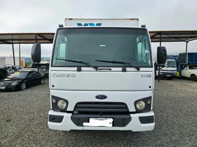 Ford cargo 1119 bau