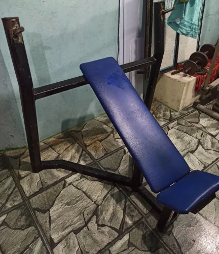 Banco de Supino Inclinado 