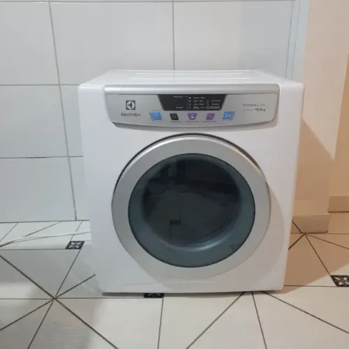 Secadora Electrolux Turbo Svp11