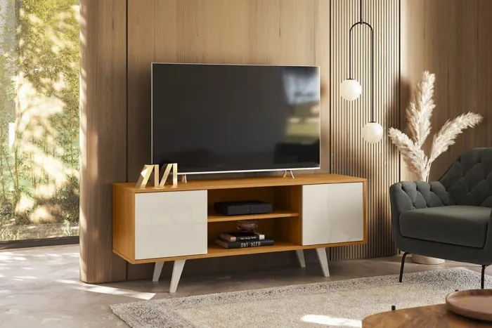 Rack moderno para TV com pés de plástico 