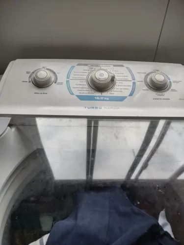 Máquina de lavar Electrolux 15kg