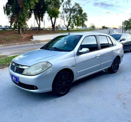 Renault Symbol Privilège Hi-flex 1.6 16V 4P 2010