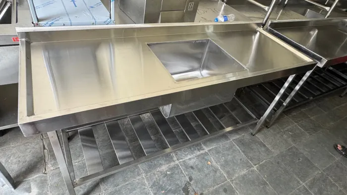 Pia de Inox Industrial com Cuba 1,80 x 0,60