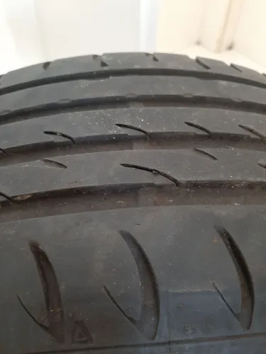 Pneu Nexen 205/55 ZR 17 N8000