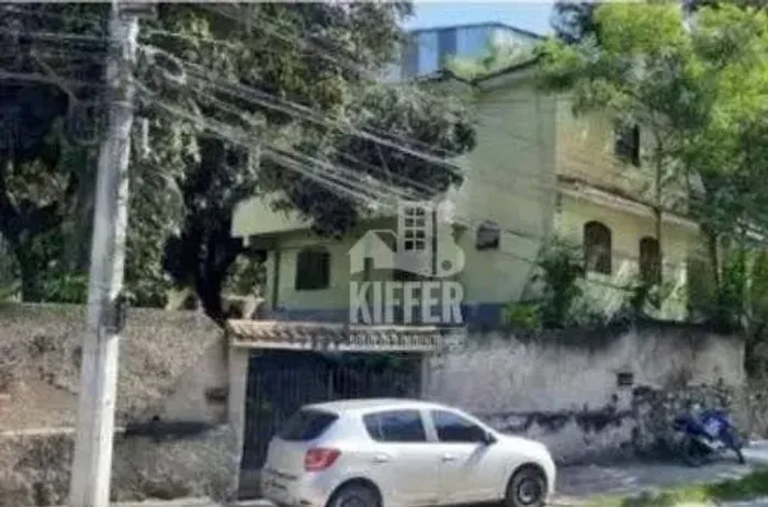 Casa com 5 quartos à venda, 1368 m² por R$ 400.000 - Baldeador - Niterói/RJ