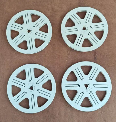 4 Carretéis FOCAL de Fita para Super 8