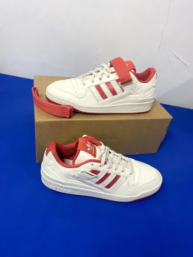 Tênis Adidas fórum low og