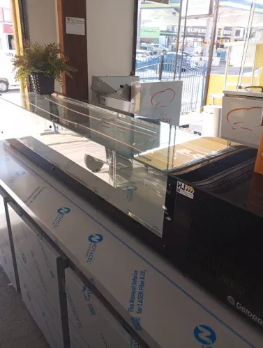 NZ. Vitrine Sushi refrigerada Gelopar 