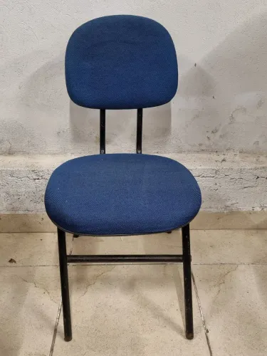 Cadeira Fixa Azul por 59,00 Peça Única 