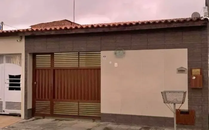 Vendo essa casa no Sol Nascente