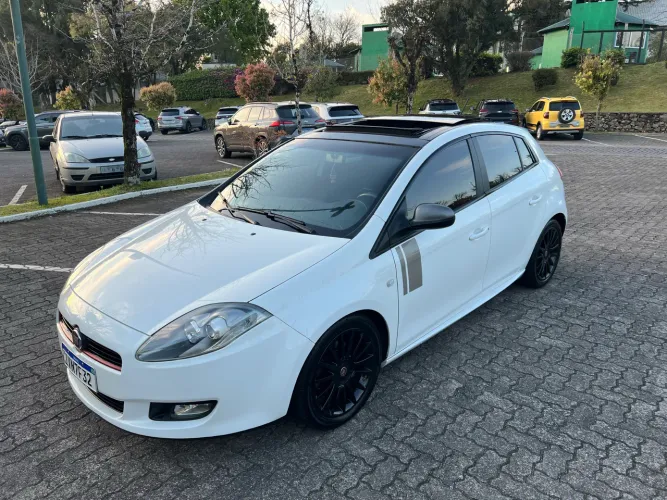 Fiat Bravo Sporting 1.8 Flex 16V 5P 2014