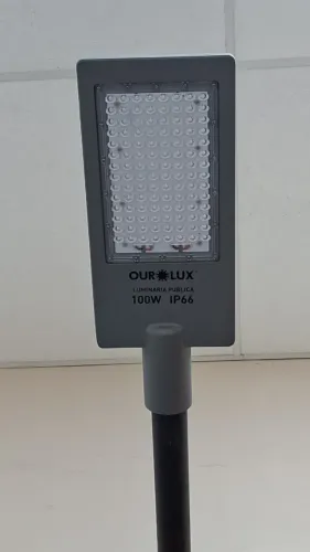 Luminária Pública LED 100W IP66 Bivolt 6000K Ourolux