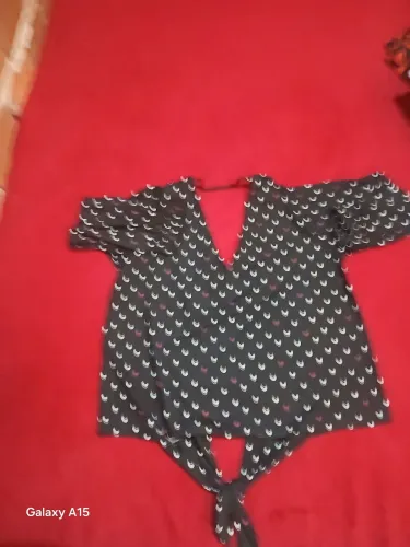 Roupas e vestidos 