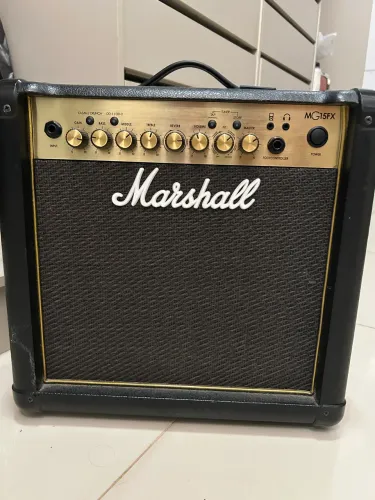 Amplificador Marshall mg15