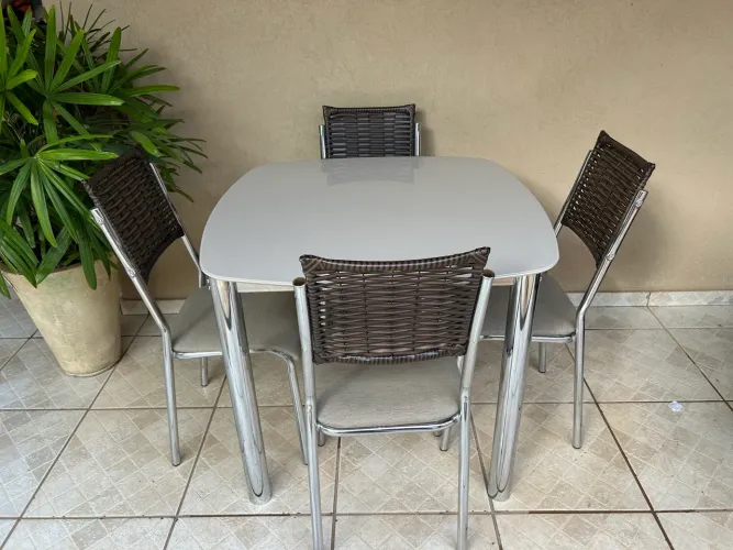 Jogo de mesa NOVO ENTREGO