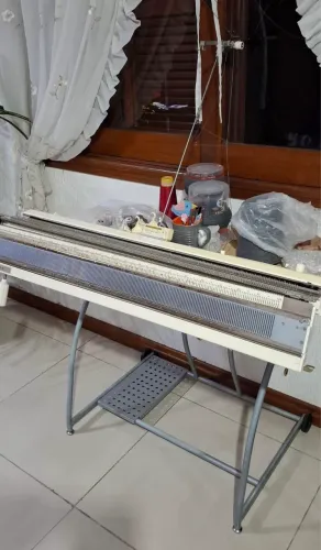 Máquina de tricô Lanofix