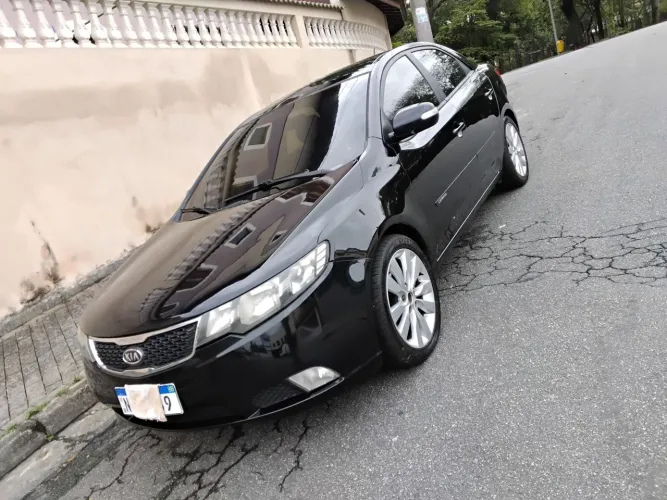 Kia Motors Cerato 1.6 16V Aut. 2011