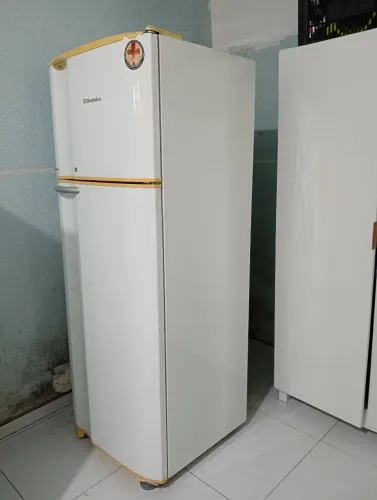 Geladeira Electrolux Frost Free 462 Litros perfeito estado