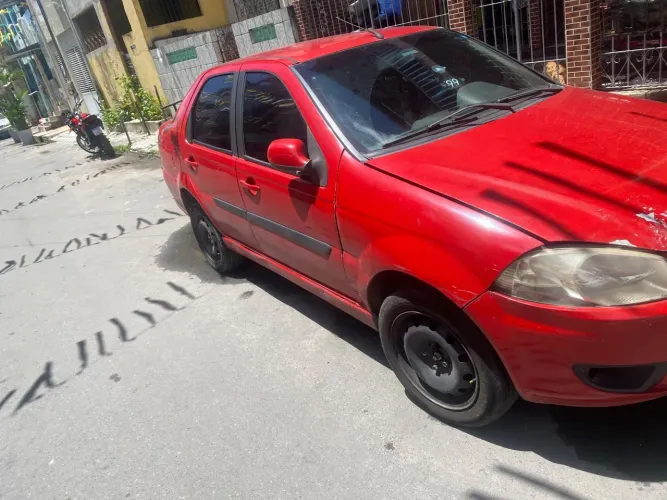 Fiat Siena EL Celeb. 1.0 MPI Fire Flex 8V 4P 2013