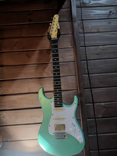 Tagima TW-520 