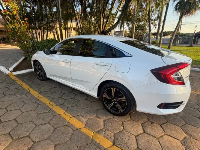 Honda Civic Sedan Sport 2.0 Flex 16V Aut.4p 2018