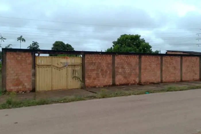 Terreno Murado de 832 m² no Bairro Socialista - Apto à Financiamento!!