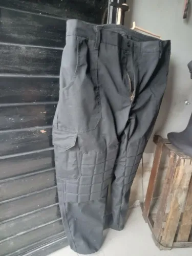 Calça e cinto tático 160,00