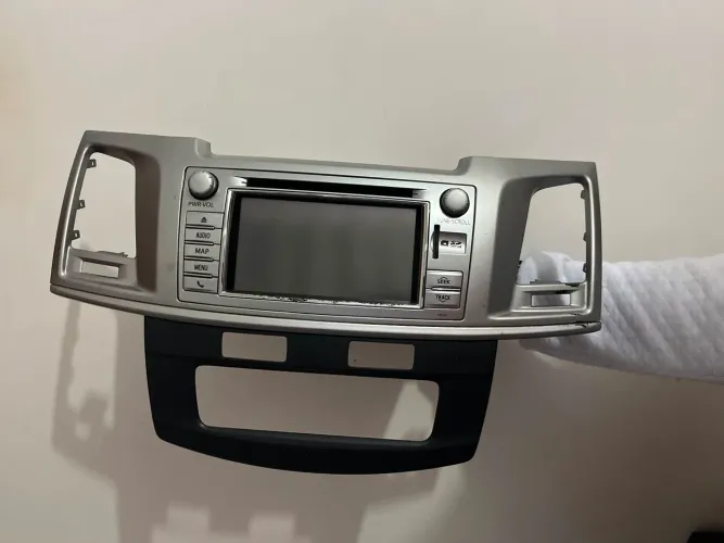 Multimídia Toyota hilux original Pioneer
