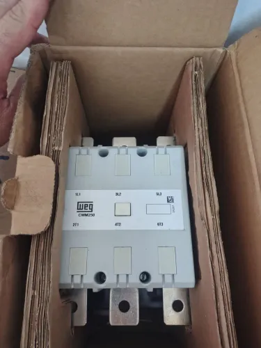 Contatora weg 250 A 220