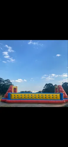 Vendo futebol de sabão 10x5 sem motor