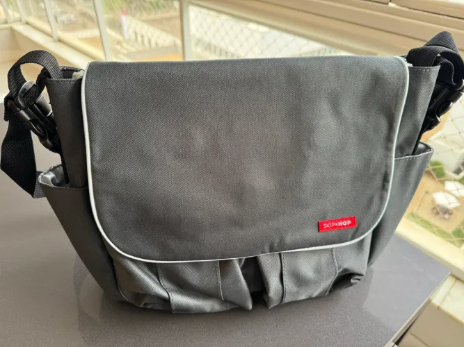 Bolsa Maternidade Skip Hop Cinza Chumbo