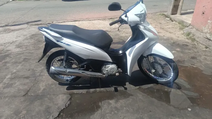 Vendo moto revisada 11.800