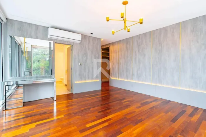 Apartamento Semi Mobiliado em Cond Clube de Alto Padrão para alugar com 198m², 3 suítes, V