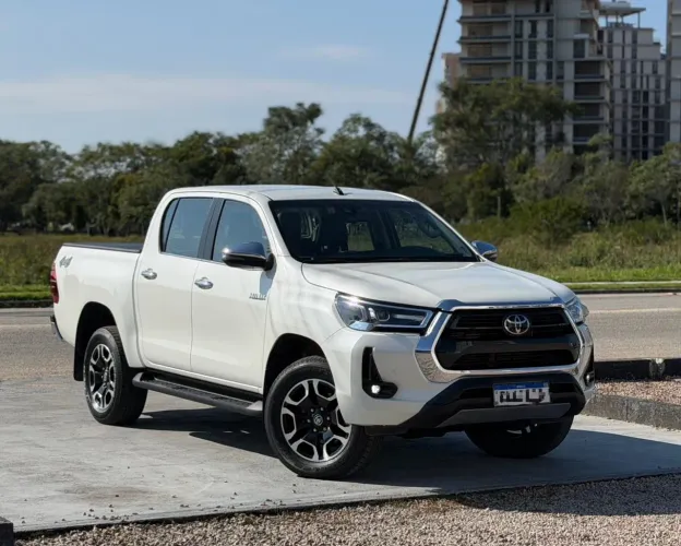 Toyota Hilux CD SRX 4X4 2.8 TDI 16V Diesel Aut. 2021