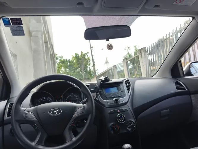Hyundai HB20S C.plus/c.style1.0 Flex 12V Mec. 4P 2015