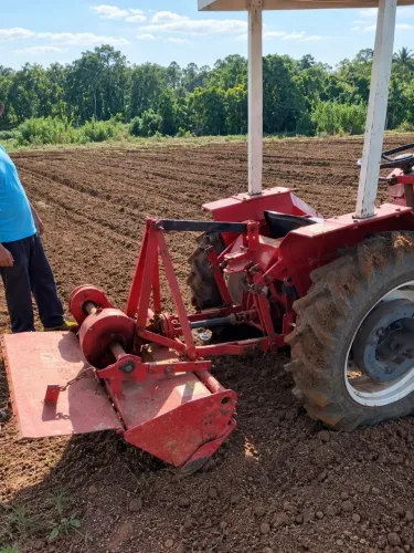 TRATOR AGRALE 4.100