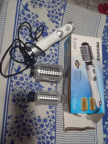 Escova rotativa de cabelo