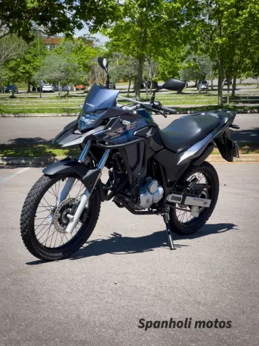 Honda XRE 300 ABS 2022 com apenas 10 mil km