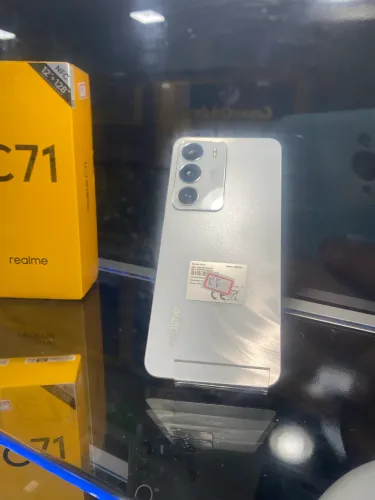 Realme c71