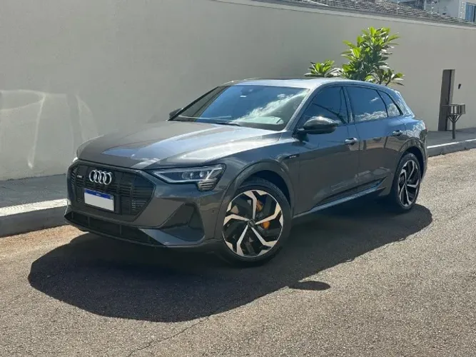 Audi E-Tron Performa. Black Aut. (elétrico) 2021