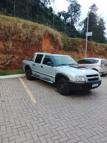 Chevrolet S10 P-up Colina 2.8 TDI 4x2/4x4 CD Dies. 2009