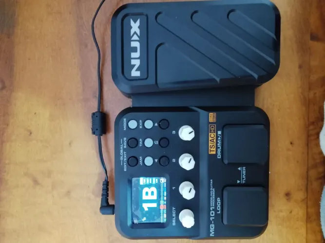 Nux mg100