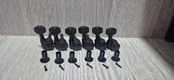 Tarraxas Strato 6 em Linha com Trava 