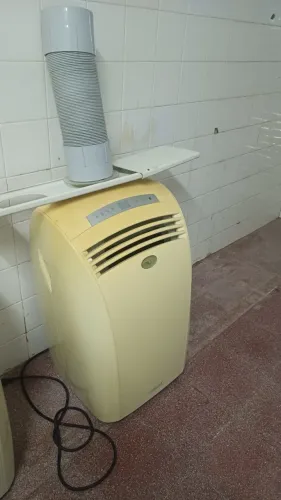 Vendo 2 ar condicionados portateis  10000BTU