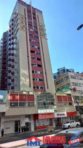 Cobertura a venda no condomínio Gran Village no bairro Zona 10 - Maringá/PR